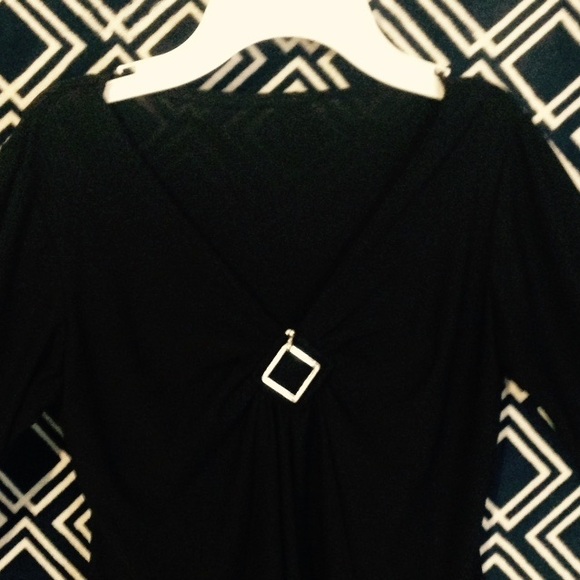 Worn O N C E bat wing black blouse - Picture 2 of 3